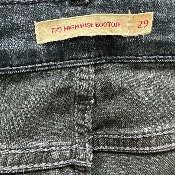 Levi's 725 Slit Bootcut Jeans - Picture 10 of 13
